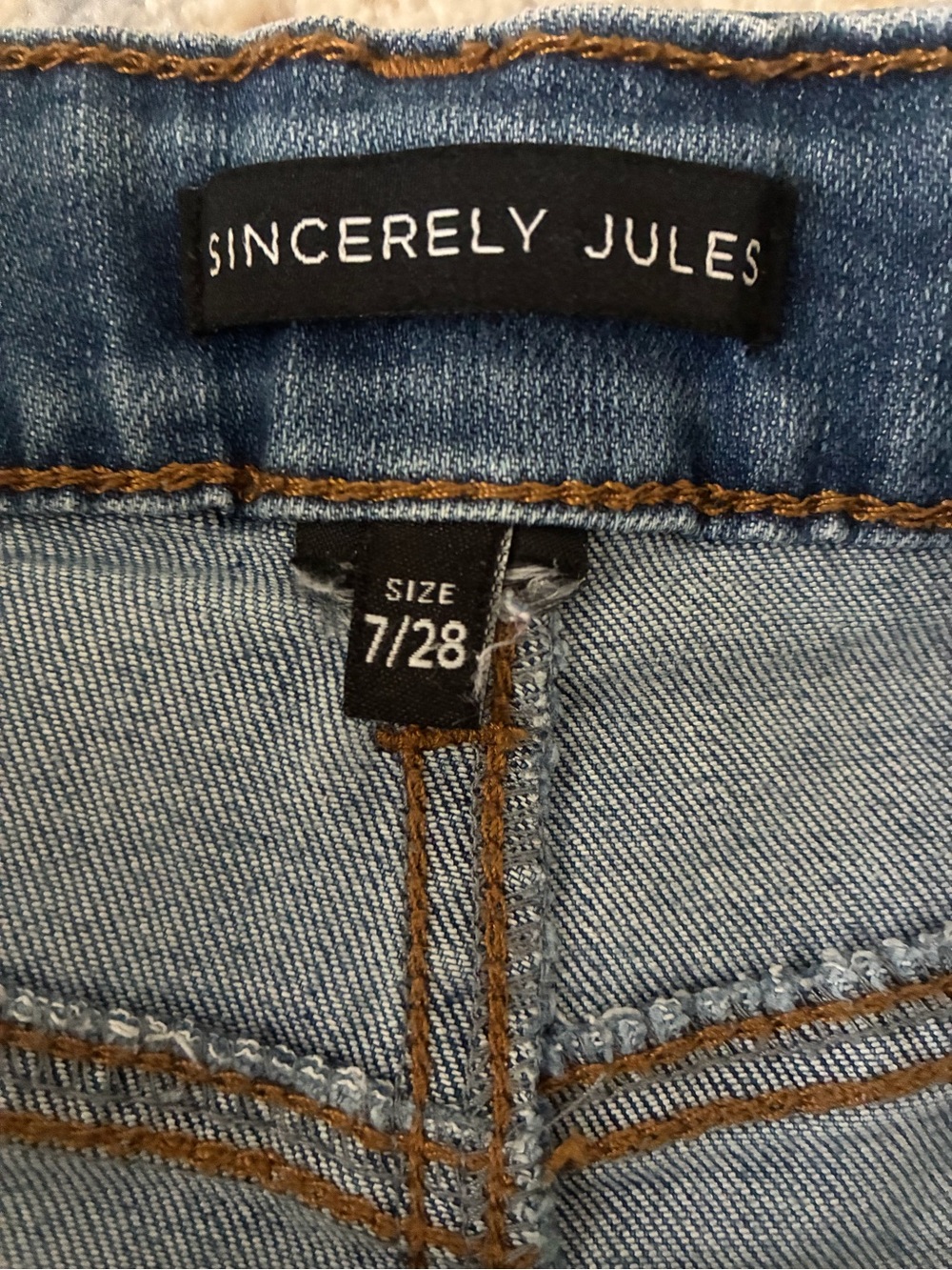 Sincerely Jules Distressed Exposed Button Fly Denim Cutoffs Sz 7 - Picture 2 of 5